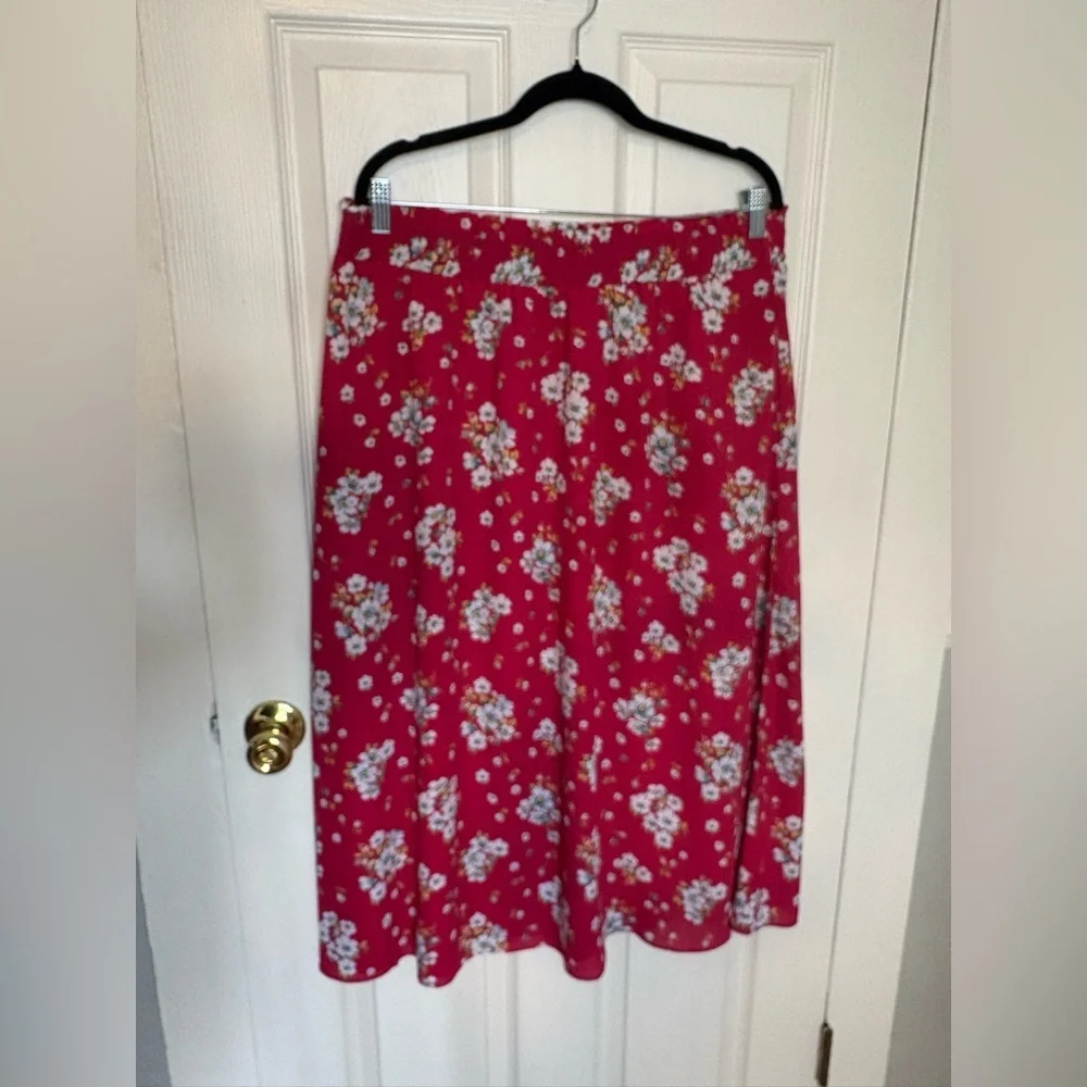 LOFT Red Floral Midi Skirt - Picture 5 of 13